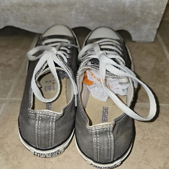 Converse Gray Low-Top Sneakers - Picture 4 of 7